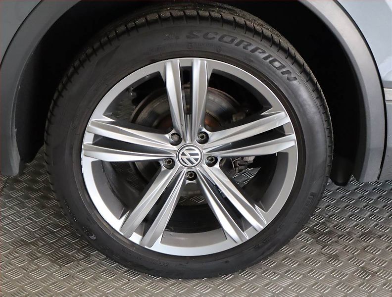 Volkswagen Tiguan Allspace (2020) R-Line 2.0 TDI - fotka 15 z 25