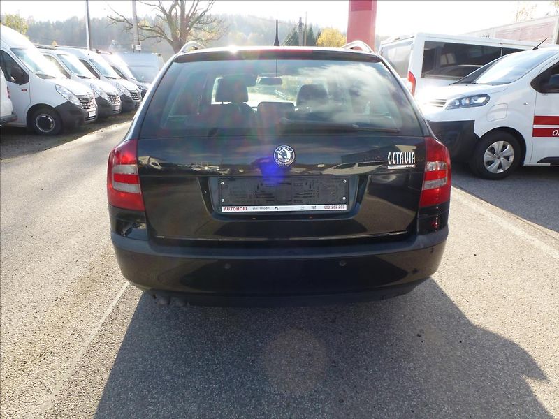 Škoda Octavia 1,9 TDI Pěkná - Bez koroze!!! - fotka 11 z 50