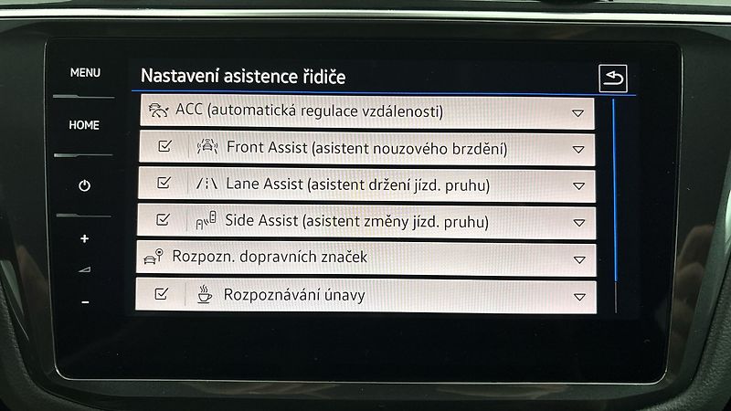 Volkswagen Tiguan 1.4 TSI PHEV DSG R-Line - fotka 25 z 33