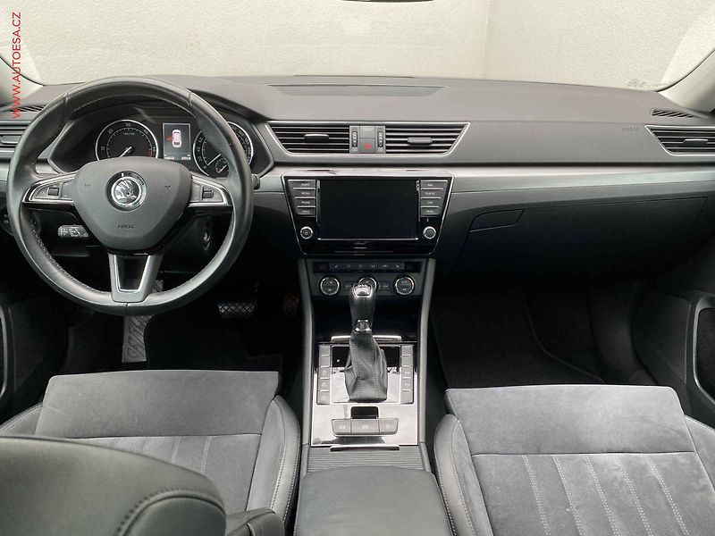 Škoda Superb (2016) 2.0 TDi, Style, DSG, bixen - fotka 8 z 19