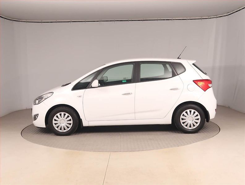 Hyundai ix20 (2016) 1.4 CRDi - fotka 3 z 14