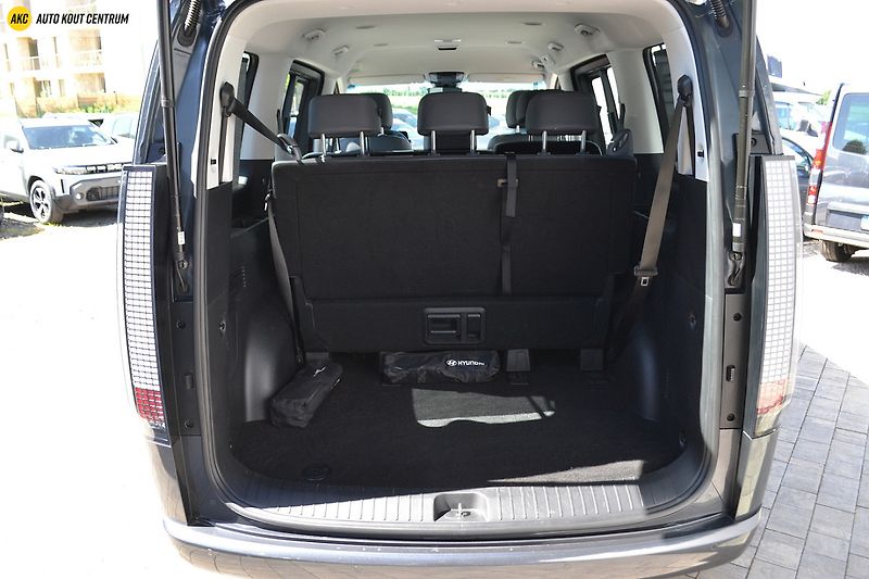 Hyundai Staria 2.2CRDi PREMIUM A/T- 9 MÍST - fotka 24 z 79