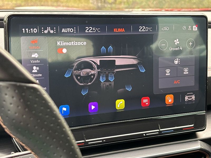 Cupra Formentor (2024) 1.5 TSI DSG - fotka 14 z 32