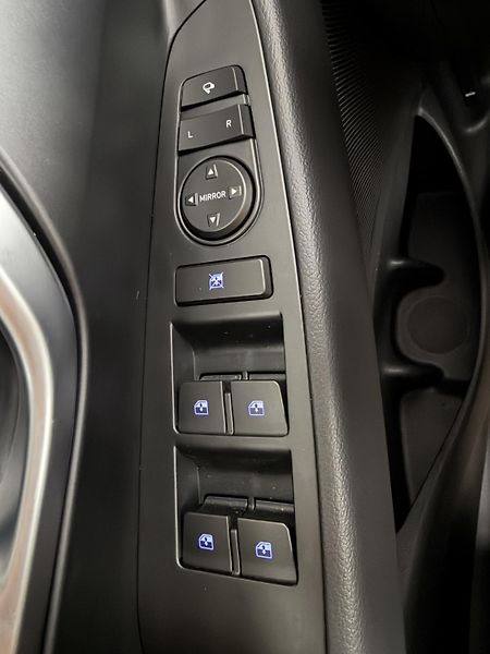 Hyundai i30 (2024) 1.0T-GDi 74kW N-line AT - fotka 16 z 17