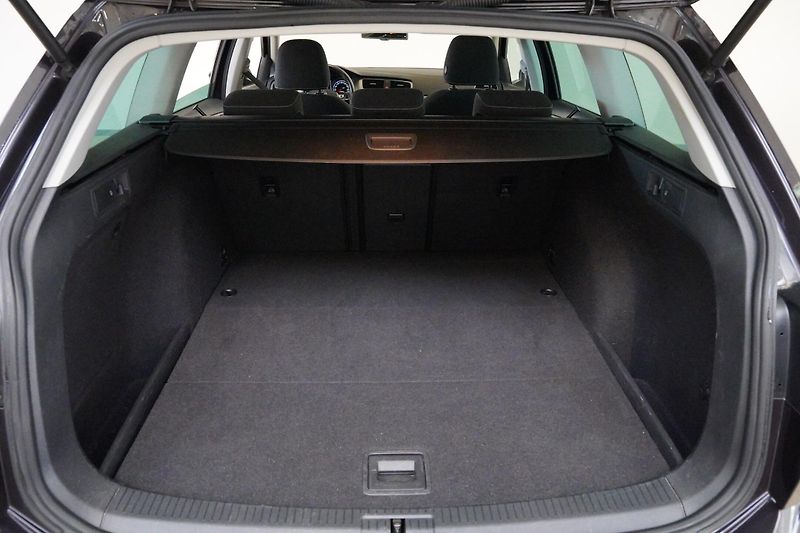 Volkswagen Golf - fotka 27 z 27