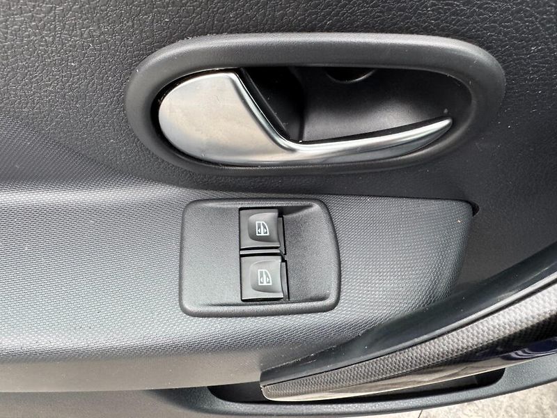 Dacia Sandero (2020) Access 1.0 TCE 54 KW - fotka 26 z 30