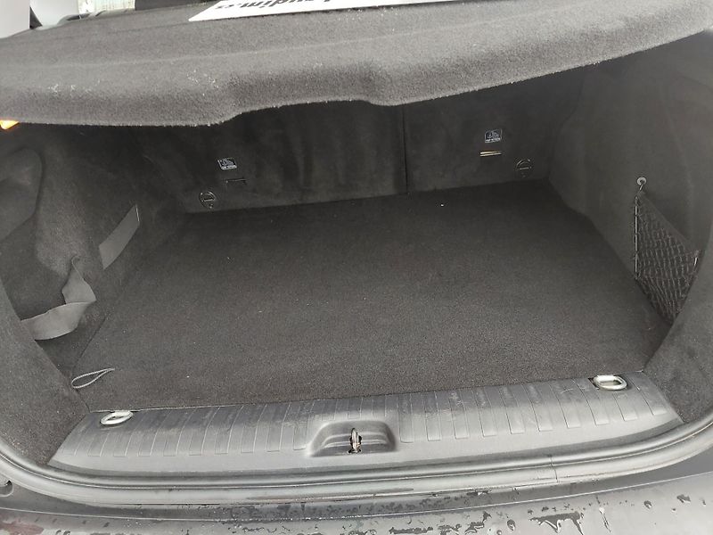 Peugeot 2008 (2015) 1.2-81kW THP - fotka 27 z 38