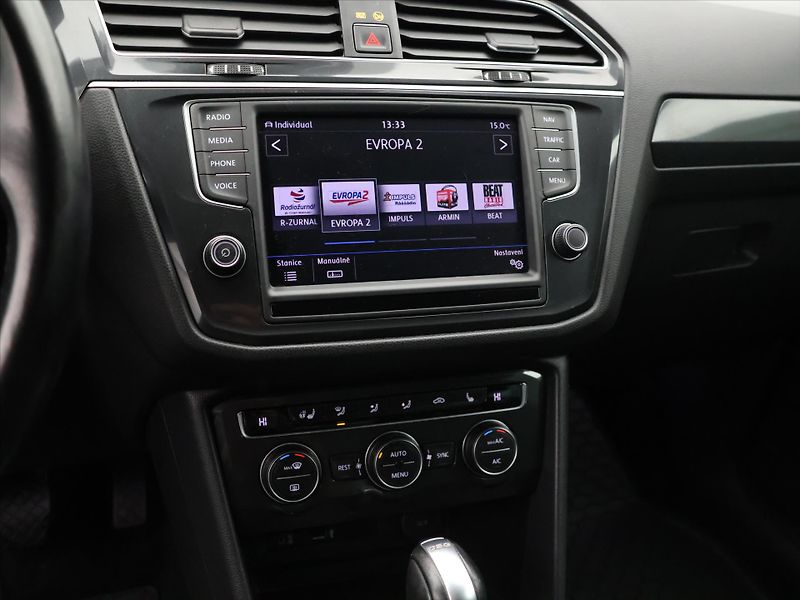 Volkswagen Tiguan 2,0 TDI 110kW DSG 4M Highline - fotka 17 z 31