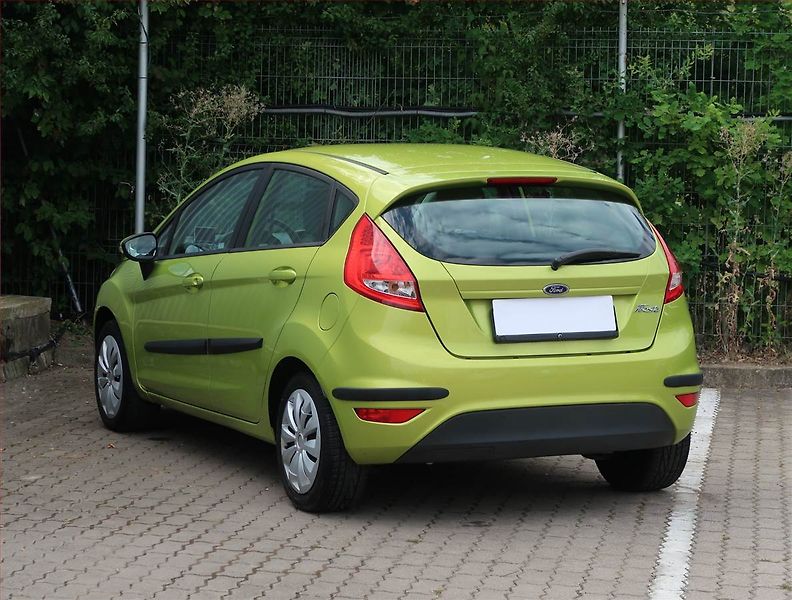 Ford Fiesta (2010) 1.25, Park. senzory - fotka 4 z 17