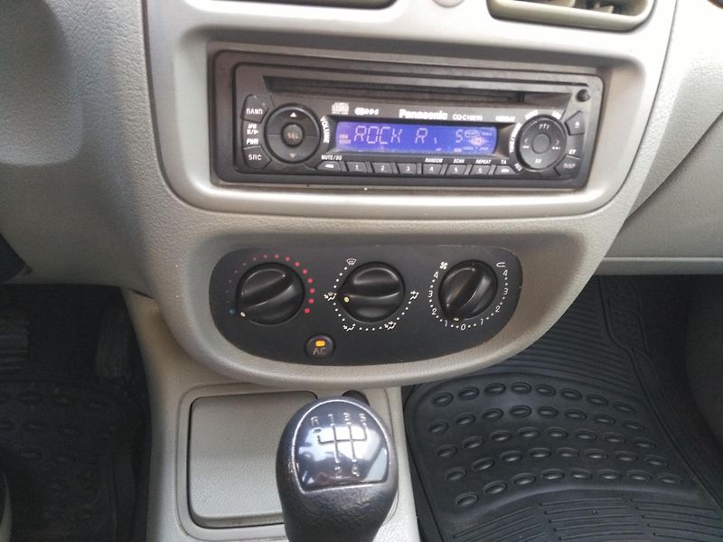 Renault Thalia 1,4i klima - fotka 14 z 21