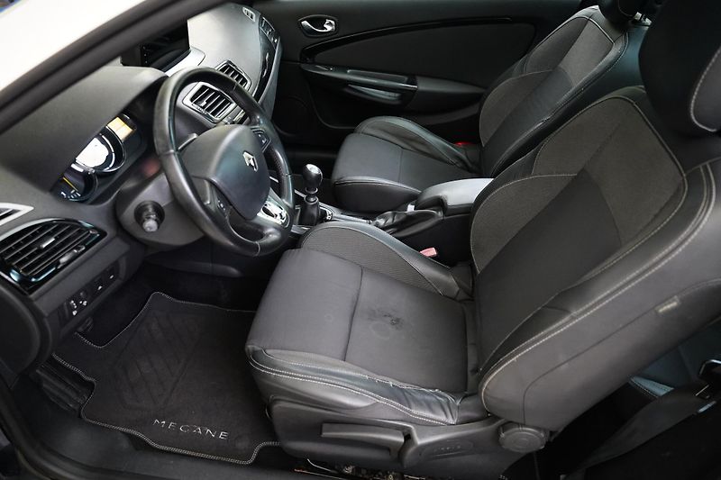 Renault Mégane - fotka 10 z 25