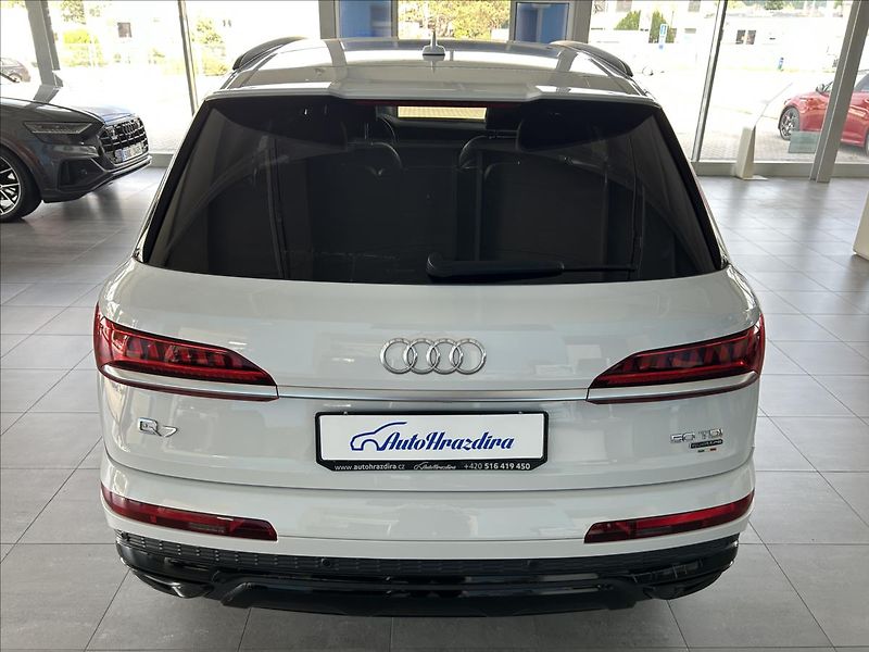 Audi Q7 3,0   50 TDI,QUATTRO,S-LINE - fotka 5 z 37
