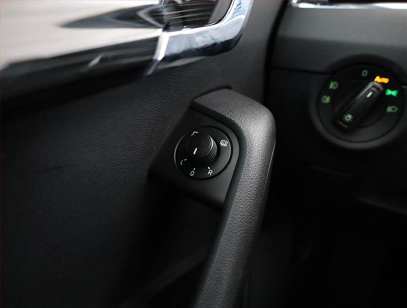 Škoda Octavia (2017) Style 2.0 TDI, Serv.kniha - fotka 16 z 18