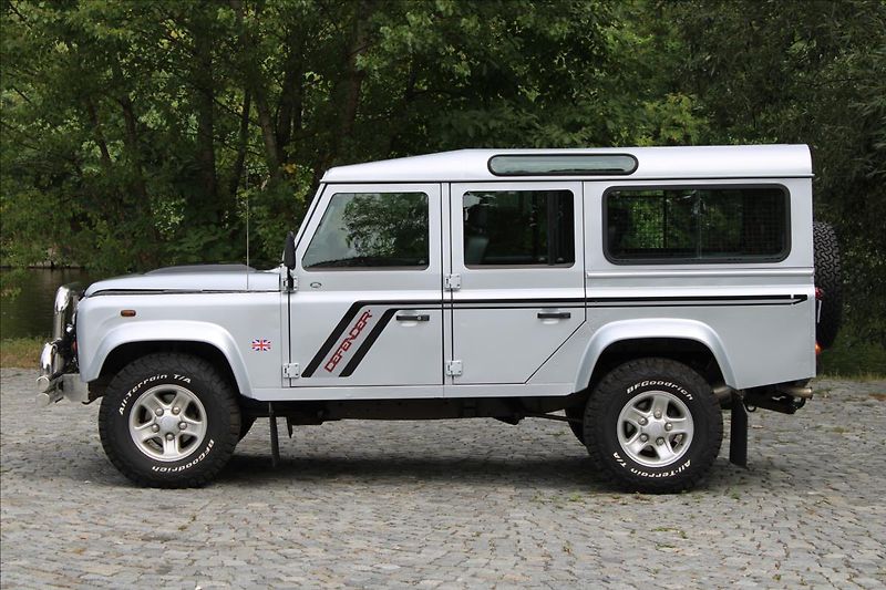 Land Rover Defender 110 2.4 TD4 90kW / PUMA / CZ - fotka 6 z 38