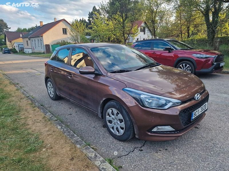 Hyundai i20 KUP CZ,KRÁSNÁ,1.MAJITEL,KOMISE - fotka 15 z 15