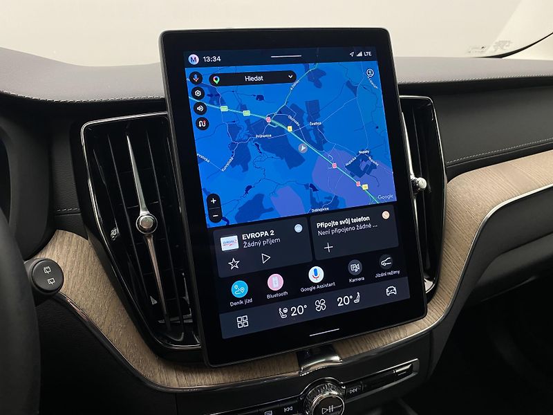 Volvo XC60 T6 AWD RECHARGE BRIGHT ULTRA  - fotka 41 z 67