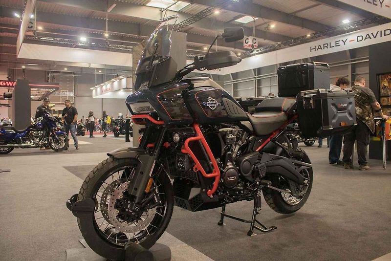 Aprilia Tuono 660