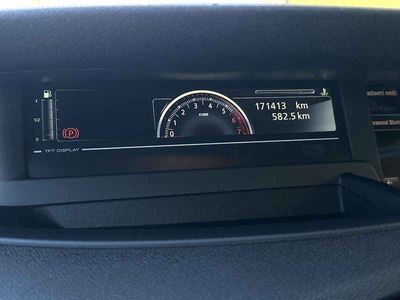 Renault Grand Scénic (2016) 1.2TCe/97kW *BOSE*7.Míst*1.Maj - fotka 17 z 47