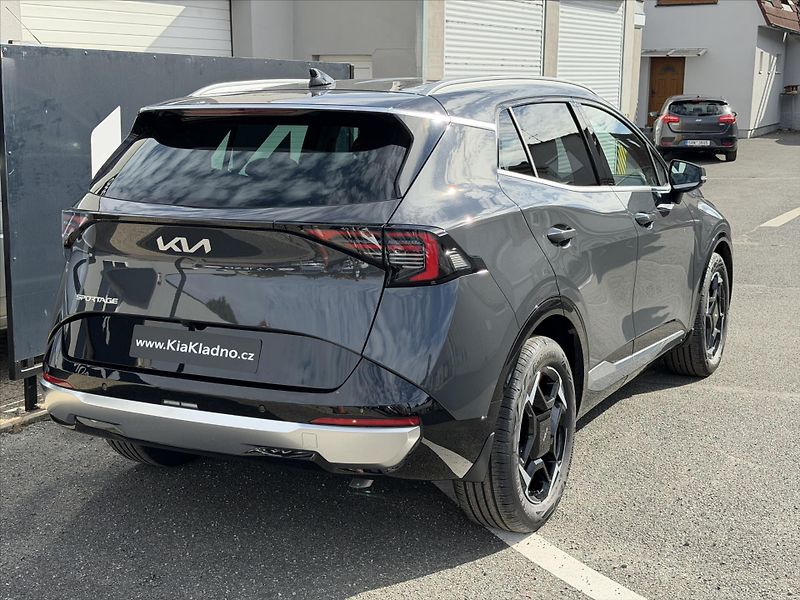 Kia Sportage 1,6 T-GDI 4X2 7DCT TOP - fotka 5 z 9