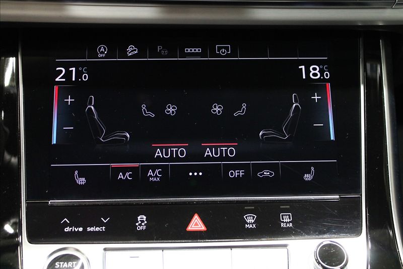 Audi Q7 3,0 TDI quattro S-Line - fotka 27 z 36
