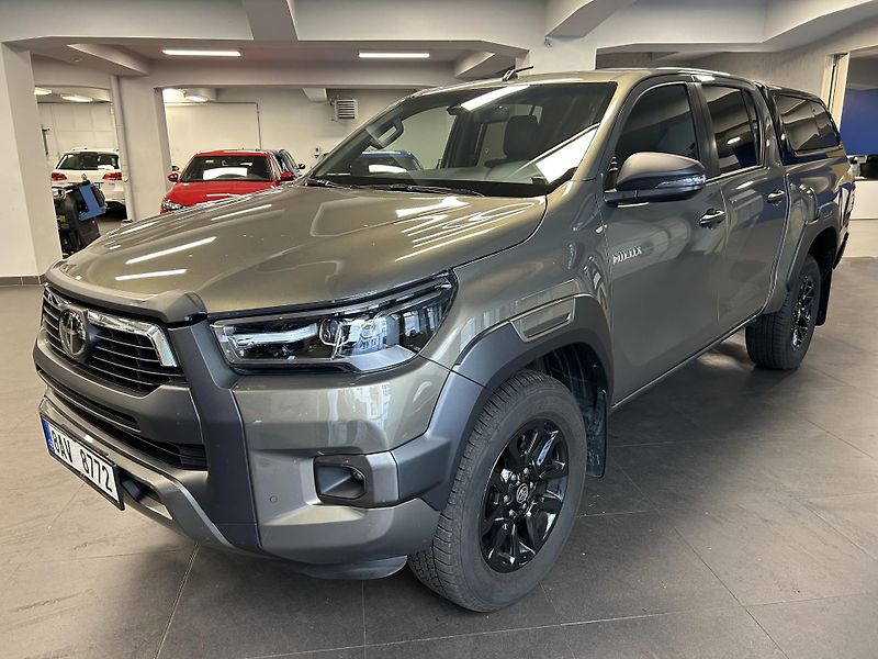Toyota Hilux (2021) 2.8D-4D Double Cab 4x4 JBL - fotka 2 z 26