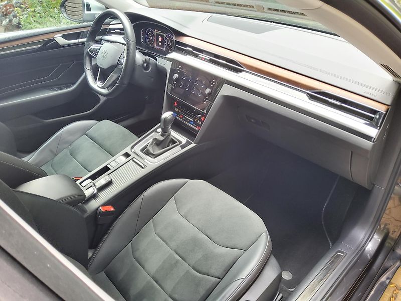Volkswagen Arteon (2023) 2.0TDI DSG 1maj ČR Elegance - fotka 9 z 23