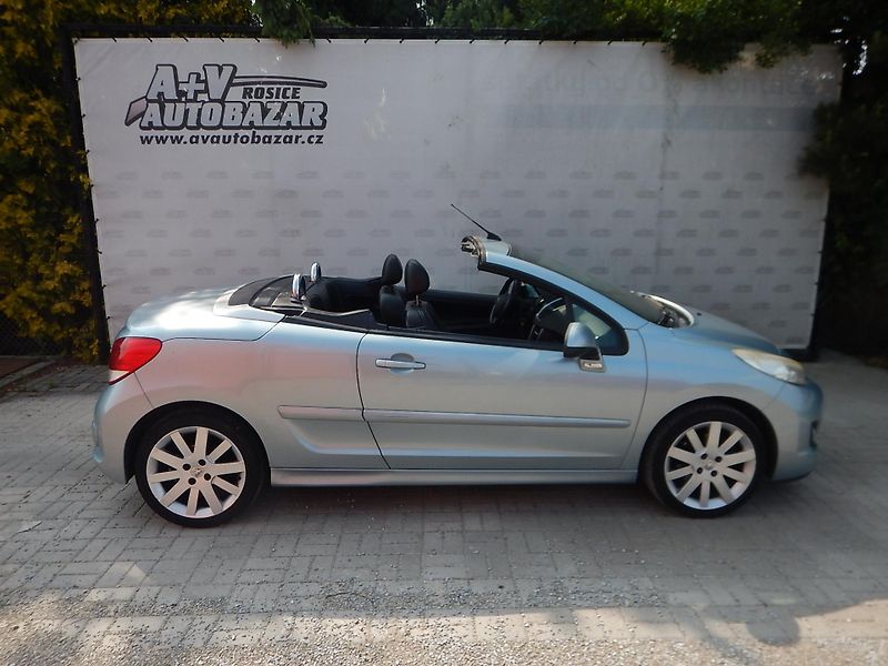 Peugeot 207 CC 1.6 HDI, DIGIKLIMA - fotografie inzerátu