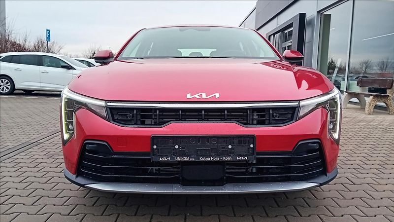 Kia K4 1,6 T-GDi 7DCT SPIN - fotka 2 z 12