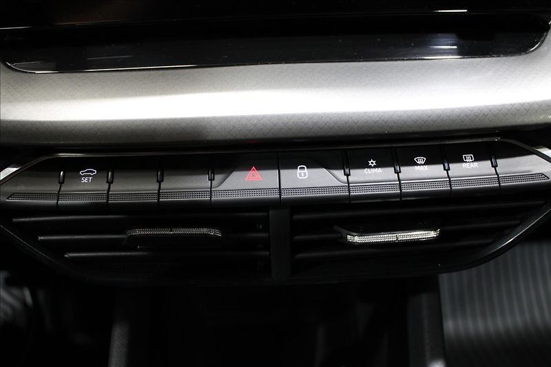 Škoda Octavia 2,0 TDI Ambition 1.majitel CZ - fotka 24 z 31