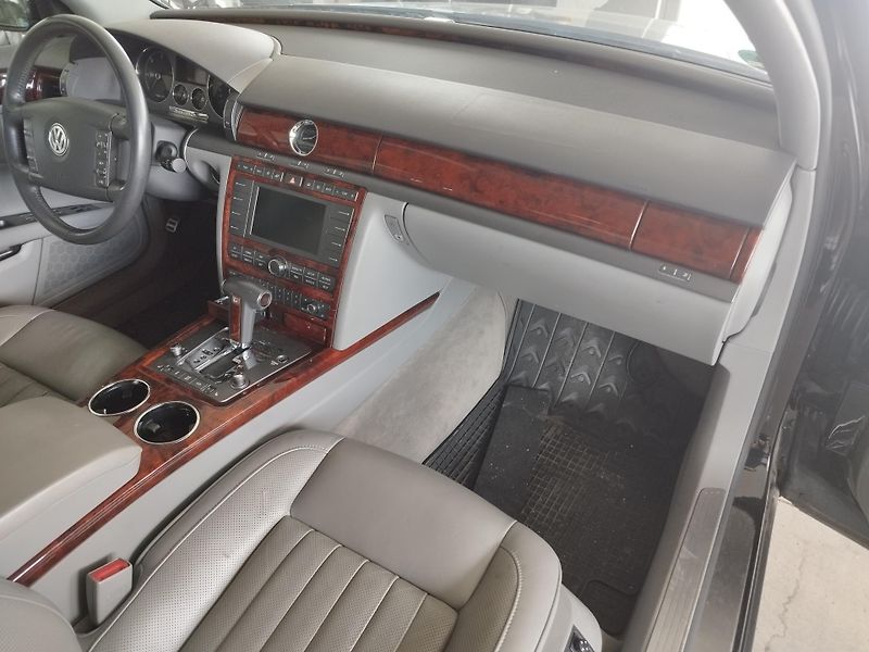 Volkswagen Phaeton (2008) 3,0TDI,171KW,4X4,LED,ALU,KŮŽE - fotka 15 z 39