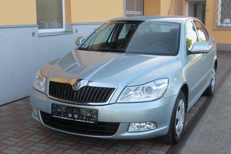 Škoda Octavia 1.4 16V KLIMA - fotka 7 z 15