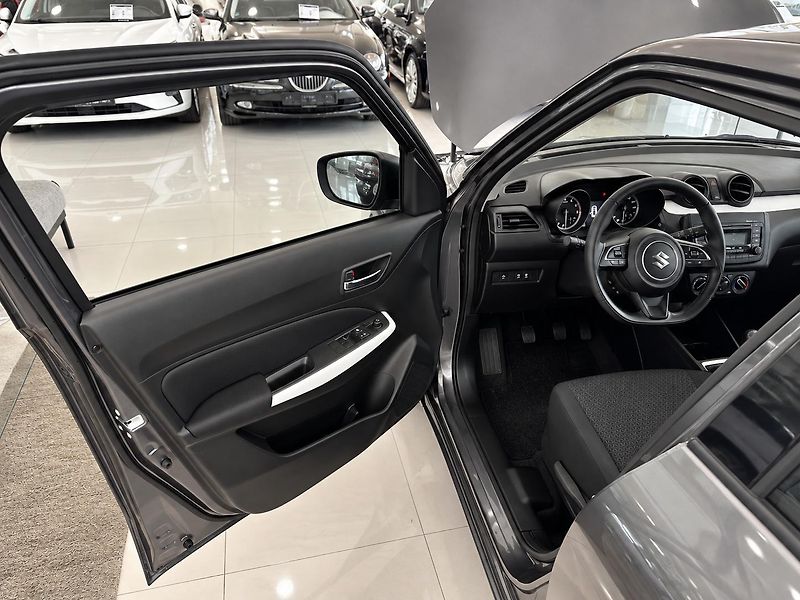 Suzuki Swift (2023) - fotka 19 z 21