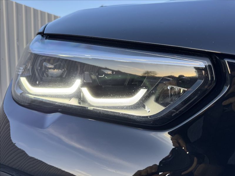 BMW X5 3,0 xDrive 30d DPH 1.maj. ČR - fotka 8 z 50