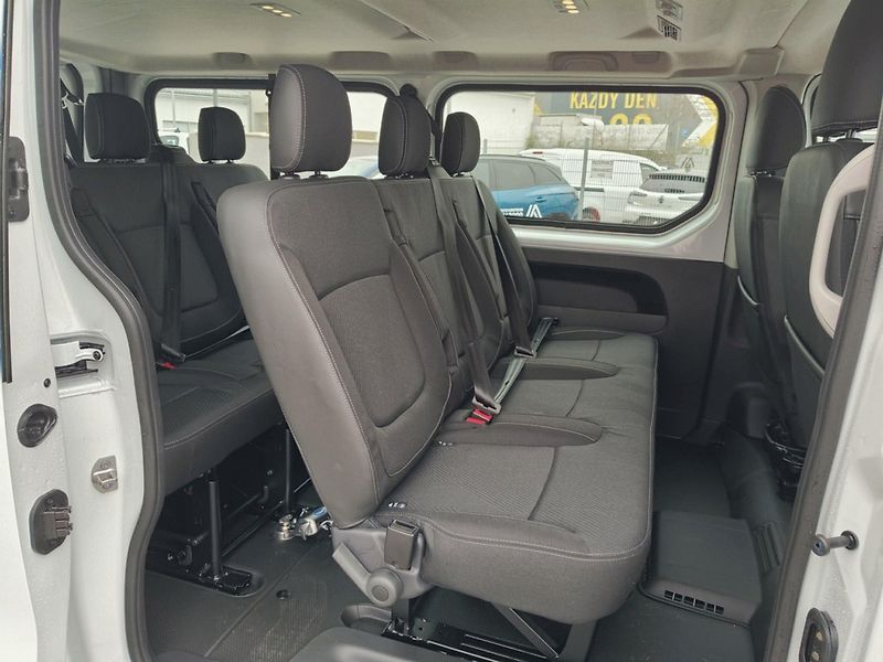 Renault Trafic (2025) L2 Equilibre Blue dCi 150  Com - fotka 9 z 27