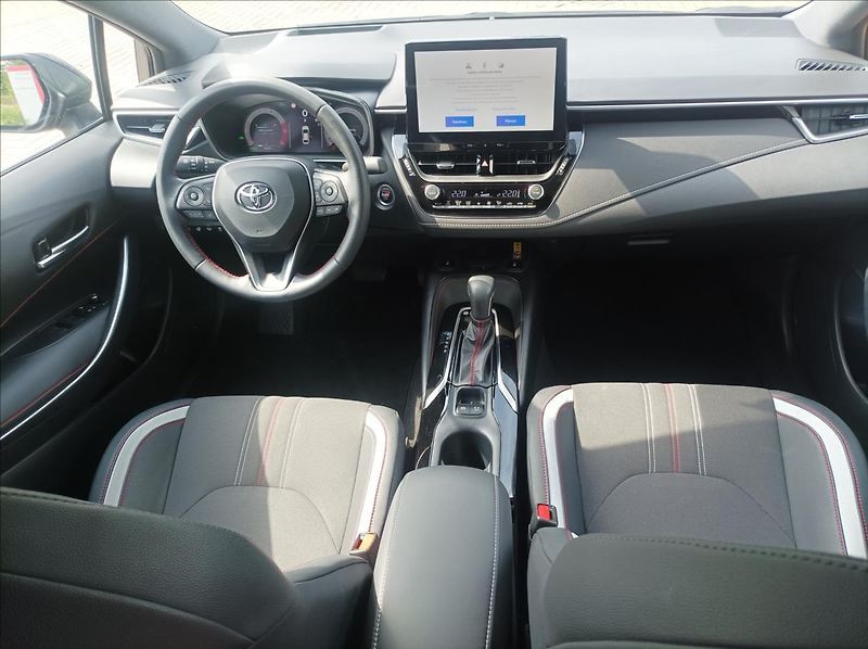 Toyota Corolla 1,8 GR SPORT - fotka 8 z 20