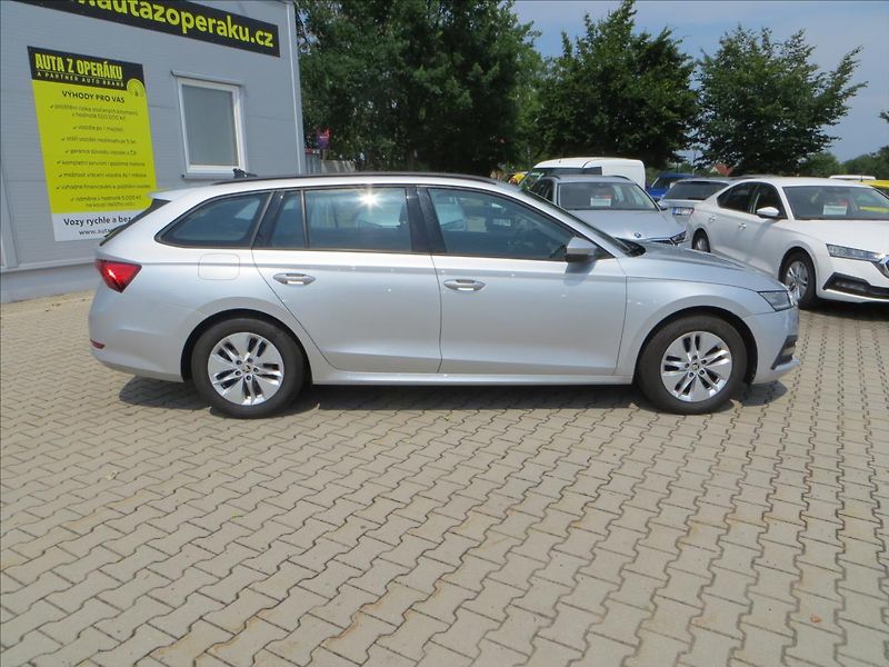 Škoda Octavia 2,0 TDI Ambition ČR - fotka 10 z 25