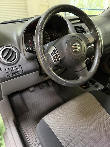 Suzuki SX4 1,6 79kW, ČR - fotka 16 z 22