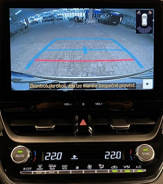 Toyota Corolla 2.0 Hybrid AT GR SPORT DYNAMIC - fotka 6 z 18