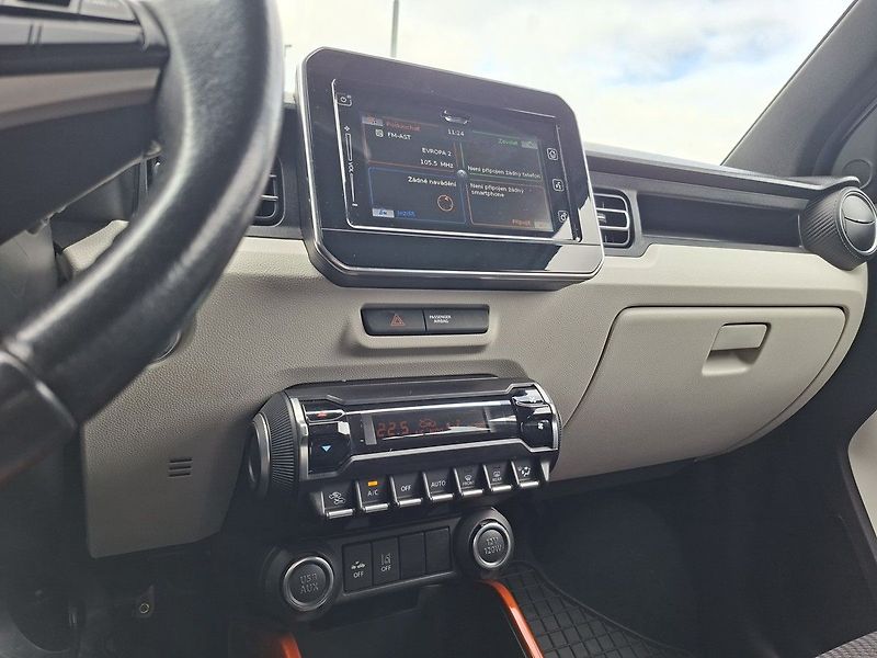 Suzuki Ignis ELEGANCE 1,2i 90k M5 - fotka 19 z 24