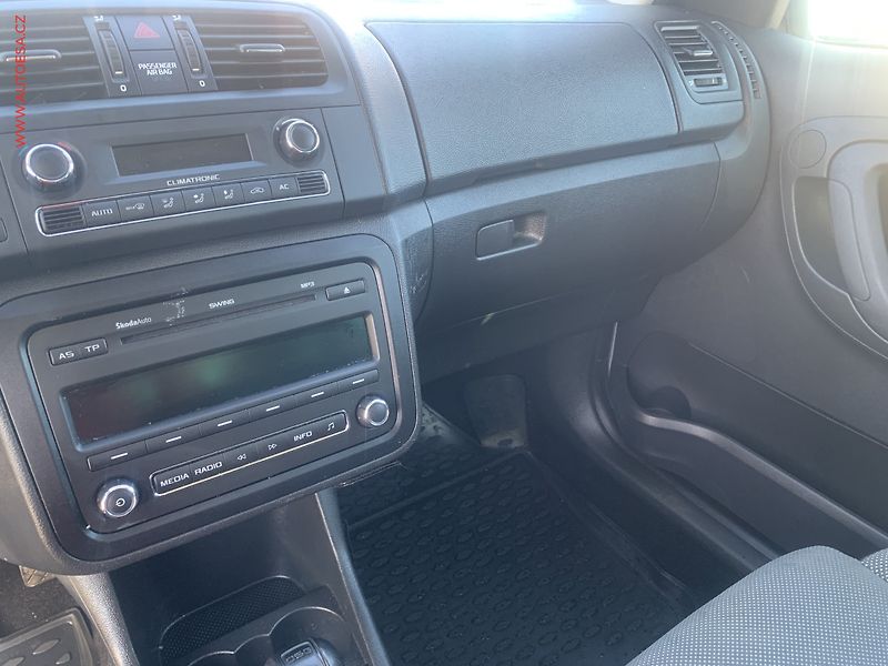 Škoda Roomster (2010) 1.2 TSI - fotka 14 z 19