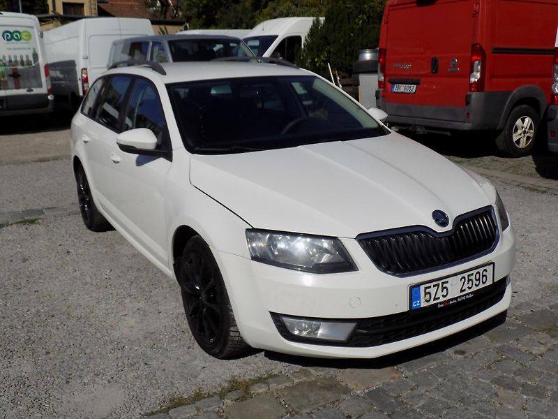 Škoda Octavia 1,6 TDI 81 KW NOVÉ ROZVODY!!! - fotka 4 z 38