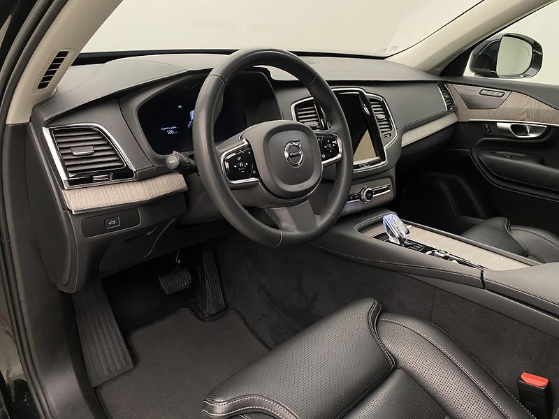 Volvo XC90 B5 AWD BRIGHT PLUS AUT CZ 7m - fotka 4 z 65