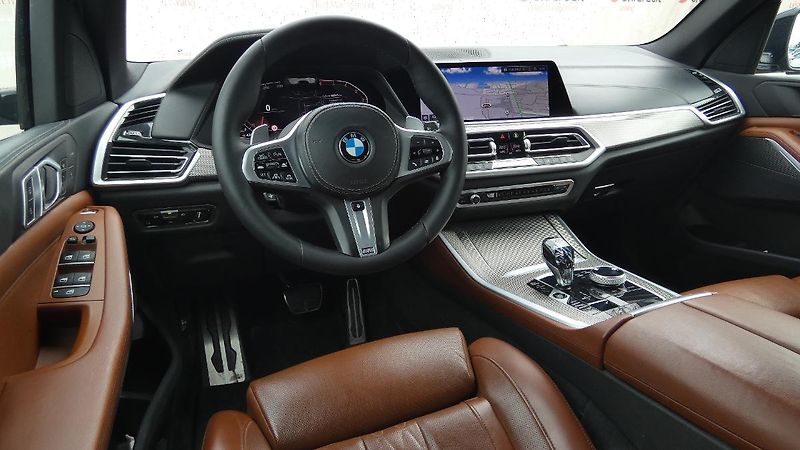 BMW X5 40d xDrive M Sport - fotka 5 z 25
