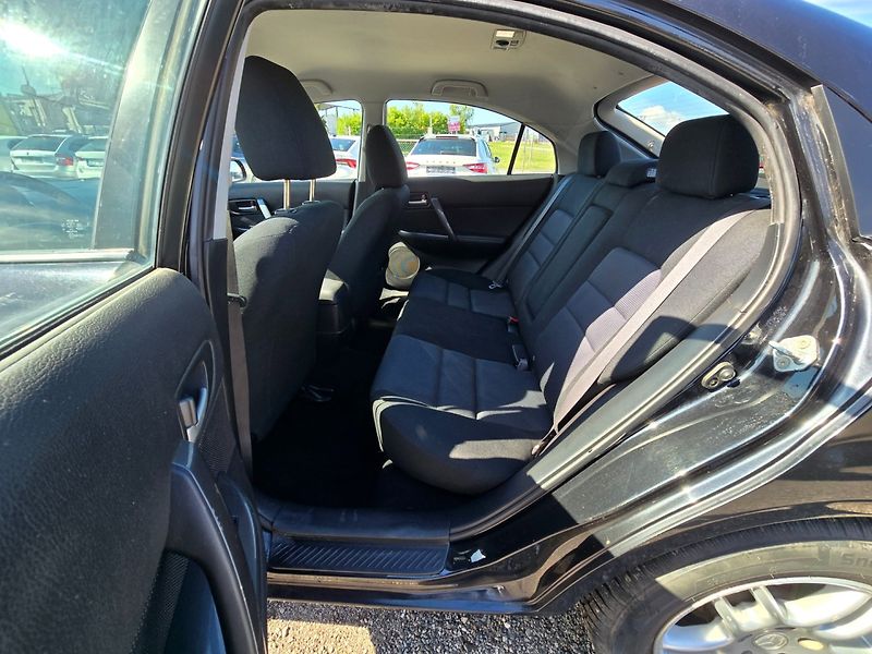 Mazda 6 (2006) 6 1.8i 16V 88 KW aut.kli - fotka 12 z 23