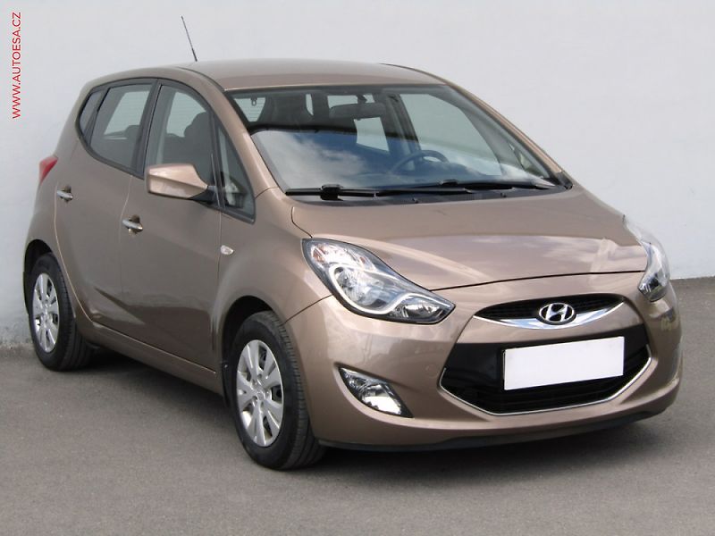 Hyundai ix20 (2015) 1.4 CVVT, 1.maj,ČR, Trikolor - fotka 1 z 3
