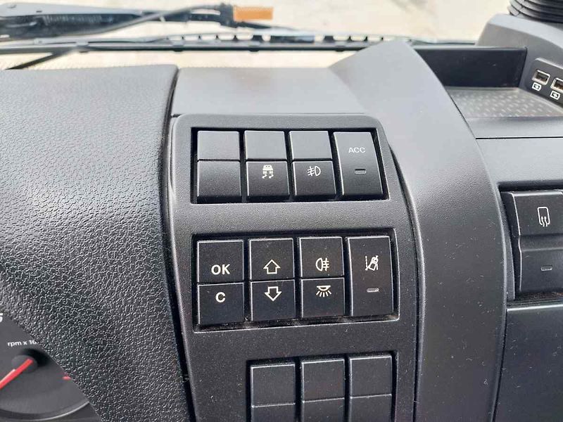Iveco Ostatní ML 140E25 - fotka 53 z 68