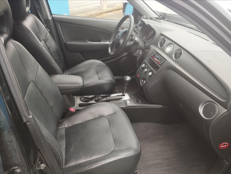 Mitsubishi Outlander 2,4 i 118KW, 4X4, AUTOMAT - fotka 8 z 20
