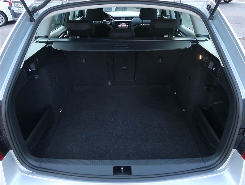 Škoda Octavia (2017) Style 2.0 TDI, 4X4, Automat - fotka 14 z 22