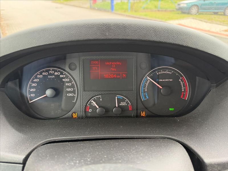 Fiat Ducato 0,0 E - fotka 18 z 27