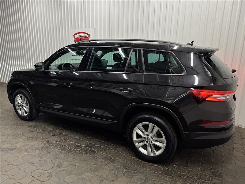 Škoda Kodiaq 1.5TSI 110kW 1 MAJITEL 63KM! - fotka 5 z 39
